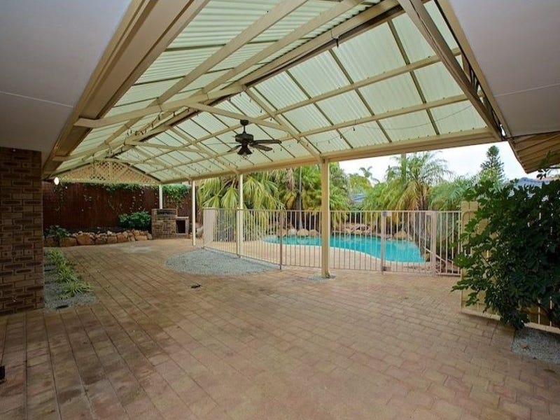 Large Family Home- Best Street 15