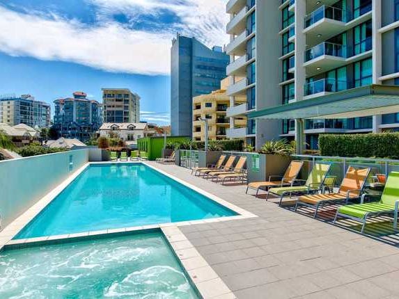 6th Floor apartment – 2 10