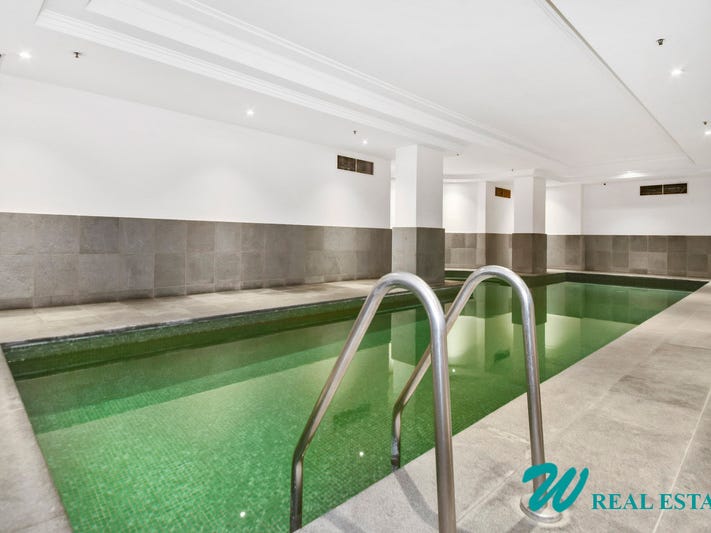 Stylishly Furnished Top-floor 1 Bedroom 7