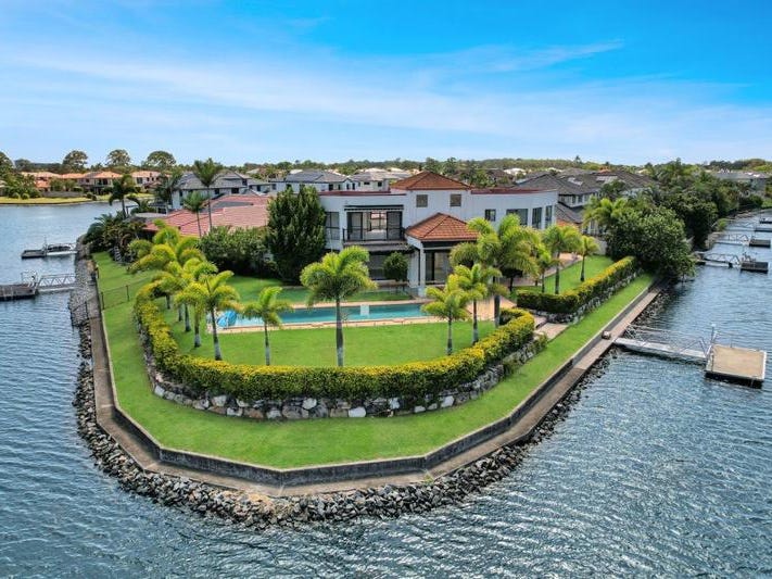 Large and Beautiful Home with 2