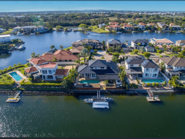Large and Beautiful Home with 13