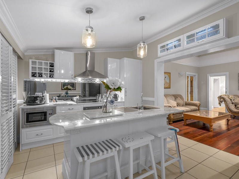 MASSIVE APARTMENT – BILLS INC. 6