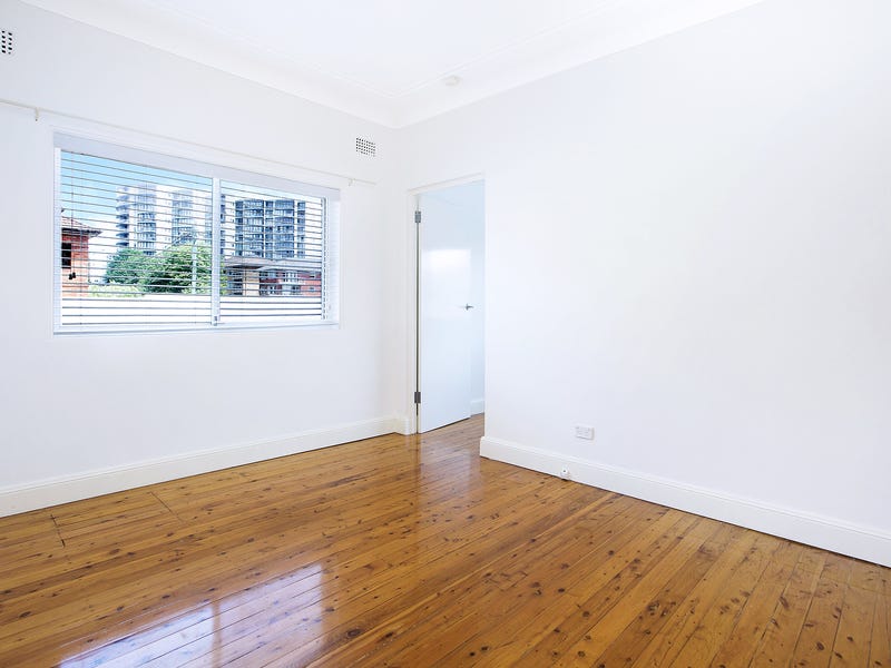 Cronulla Beach Pad – located 2