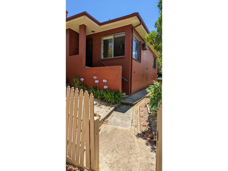 106a MacKenzie St 2