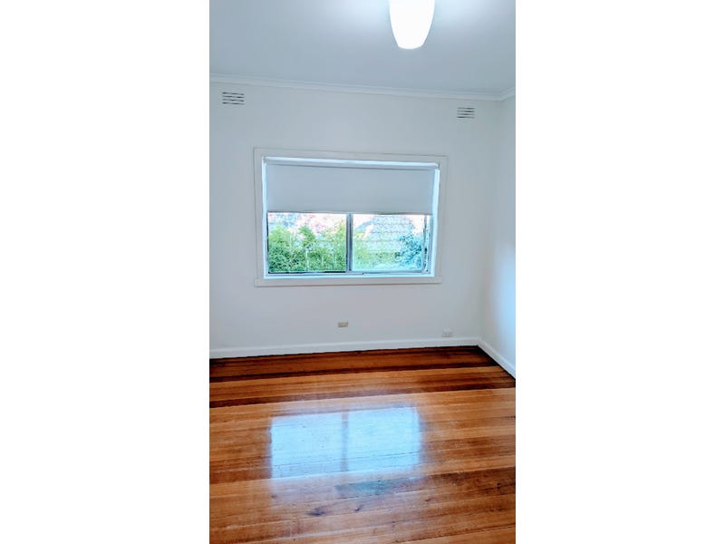 106a MacKenzie St 12