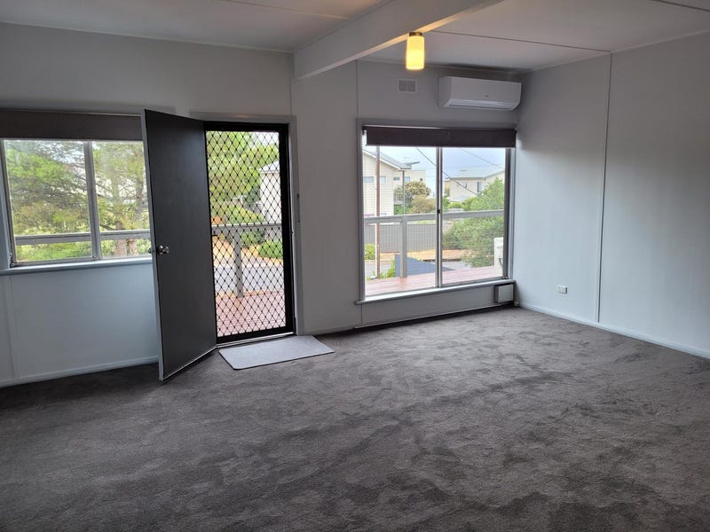 Top Floor Unit with Large 4