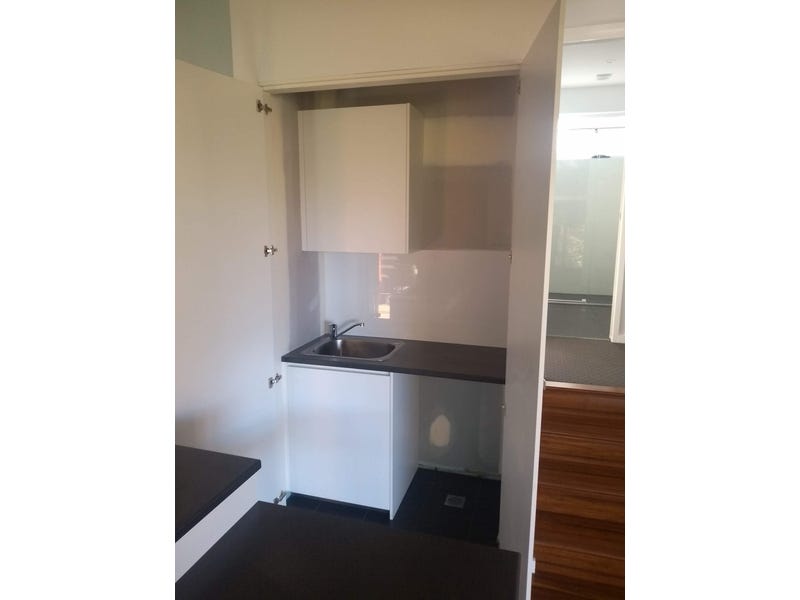 Granny Flat, Live the beach 4