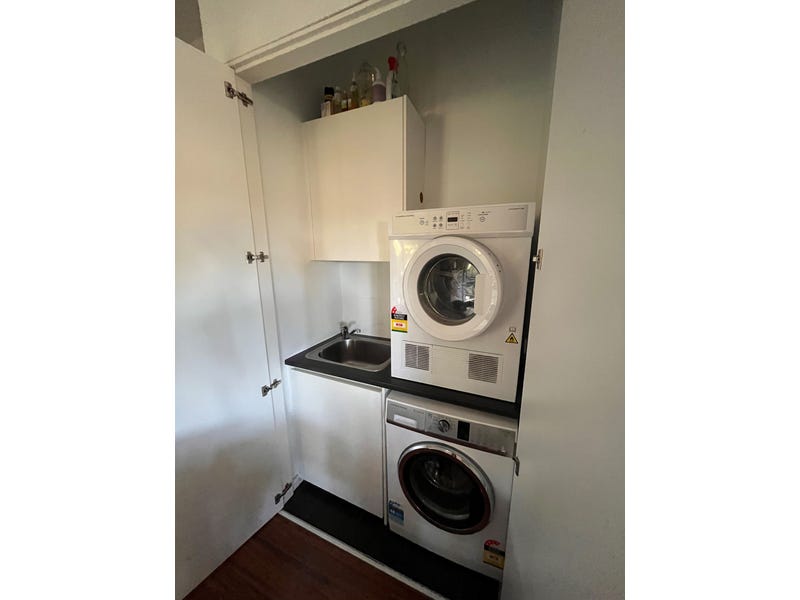 Granny Flat, Live the beach 10