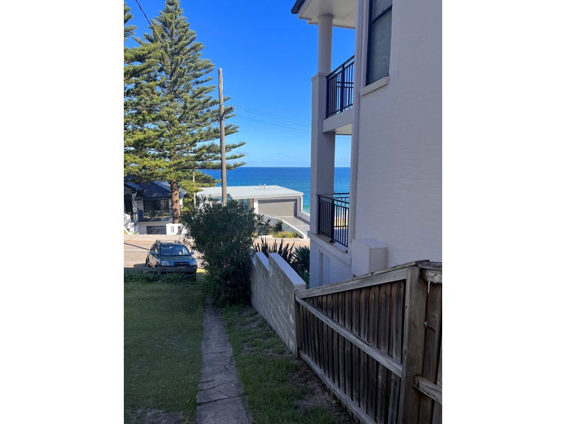 Granny Flat, Live the beach 12