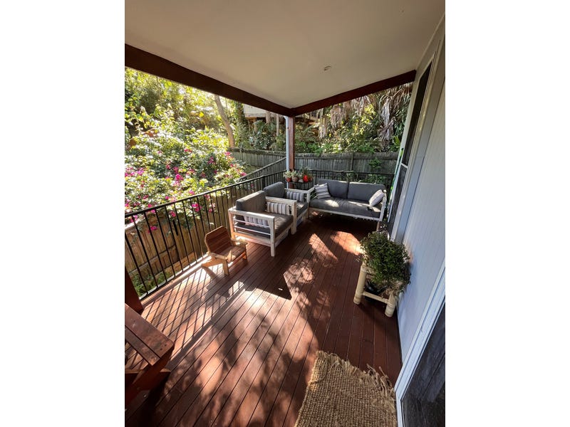 Granny Flat, Live the beach 15