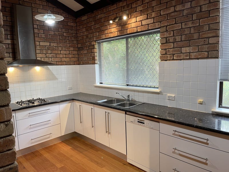 Carine House for lease 2