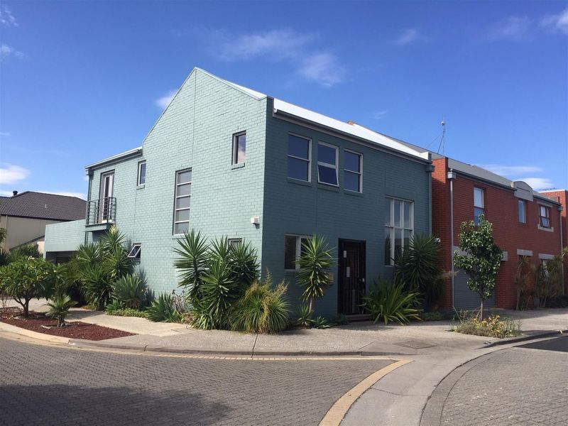House for Rent in Mawson 2