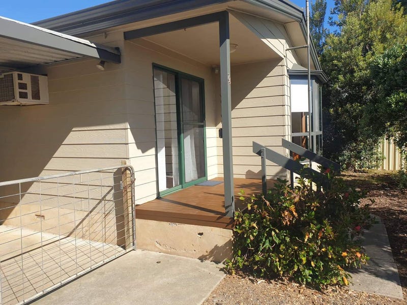 Neat, Clean Low Maintance Beachside House
