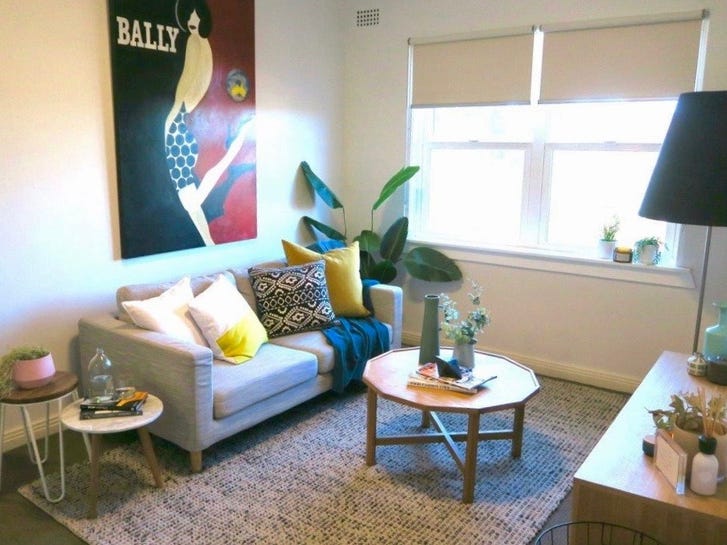 Spacious 1 BR Top-Floor Apartment in Bondi Junction, unfurnished