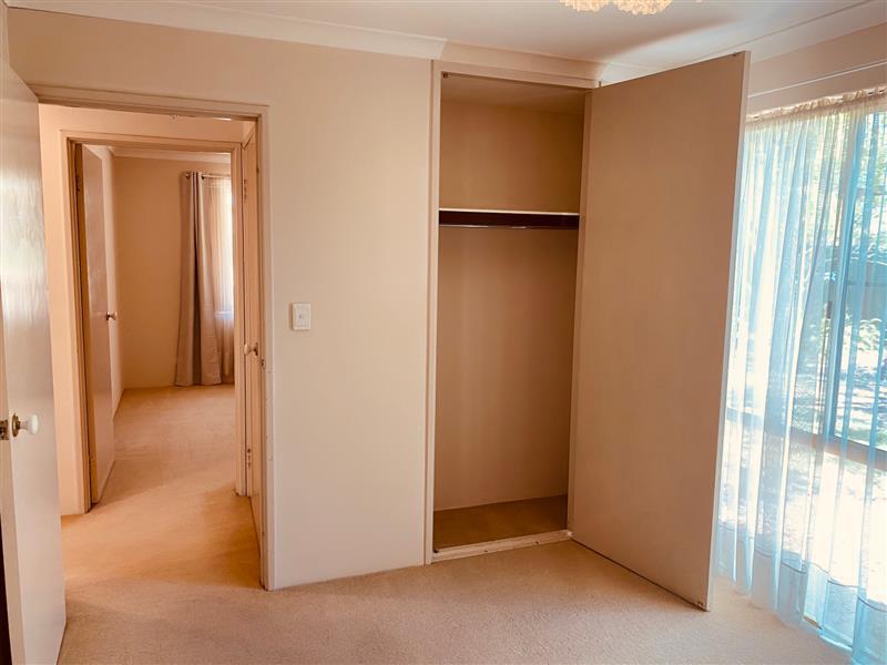 Large 4 x 2 close 14