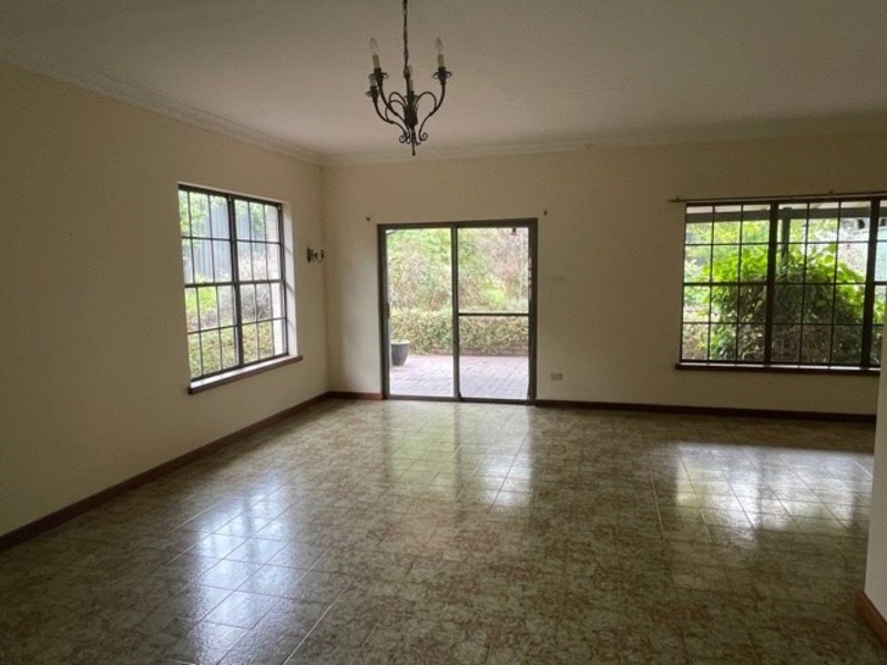 Large Family Home in Cottesloe 5