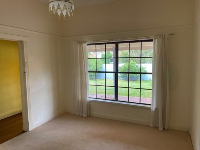 Large Family Home in Cottesloe 10