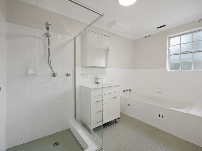 Private Sunny Garden View Apartment 4