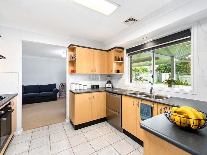 “PERFECT FAMILY HOME IN GLEN 2