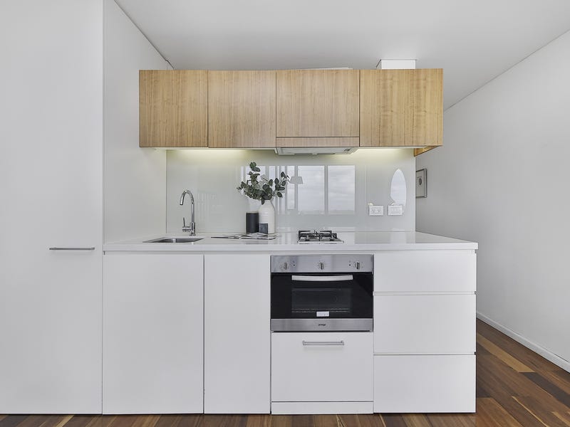 Quiet and Modern 2 Bedroom 2