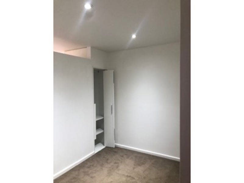 Quiet and Modern 2 Bedroom 6