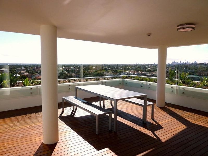 Quiet and Modern 2 Bedroom 8