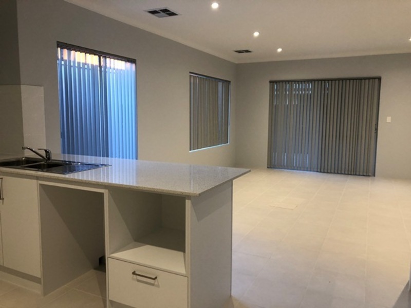 Near new 3×2 villa 2
