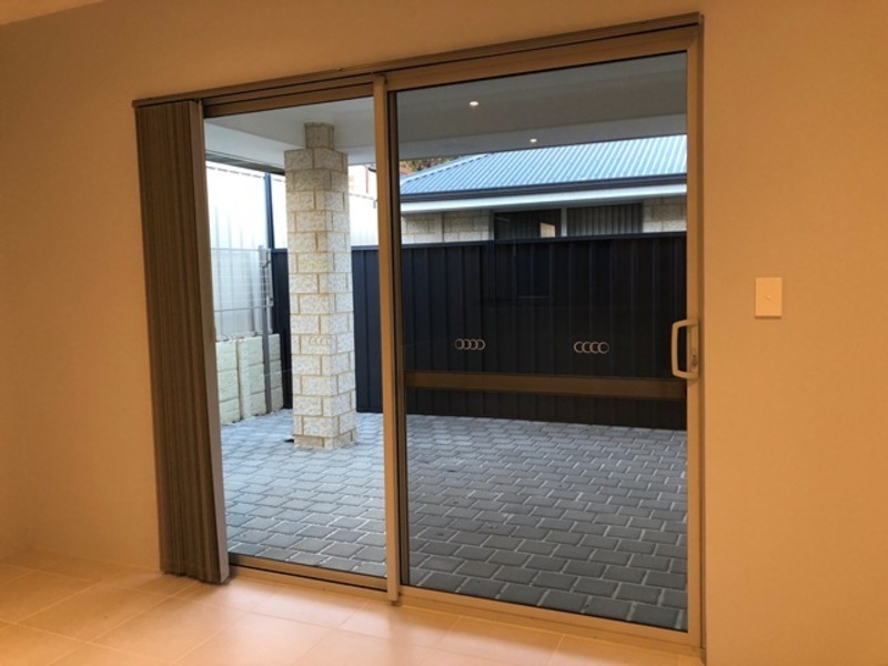 Near new 3×2 villa 3