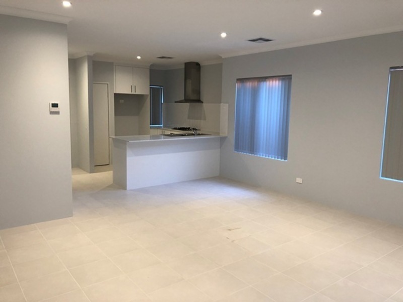 Near new 3×2 villa 4
