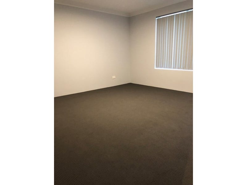 Near new 3×2 villa 6