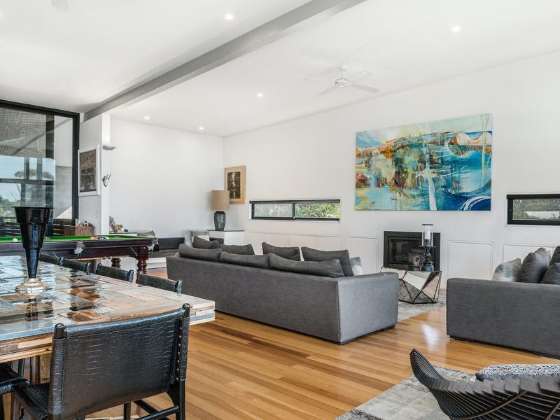 Fully furnished house available 3,6 10