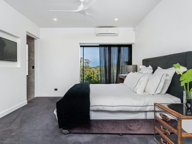 Fully furnished house available 3,6 17