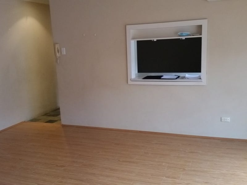 Two Bedroom Spacious Apartment 16