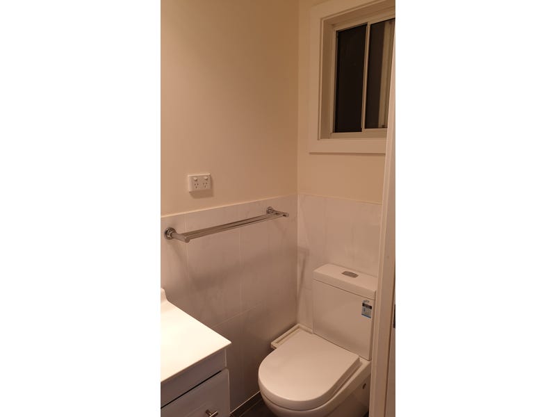 4 Bedroom House Furnished. Direct 7