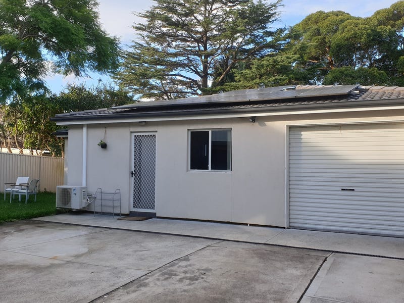 4 Bedroom House Furnished. Direct 17