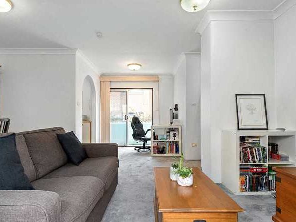 GREAT APARTMENT IN A BOUTIQUE BLOCK