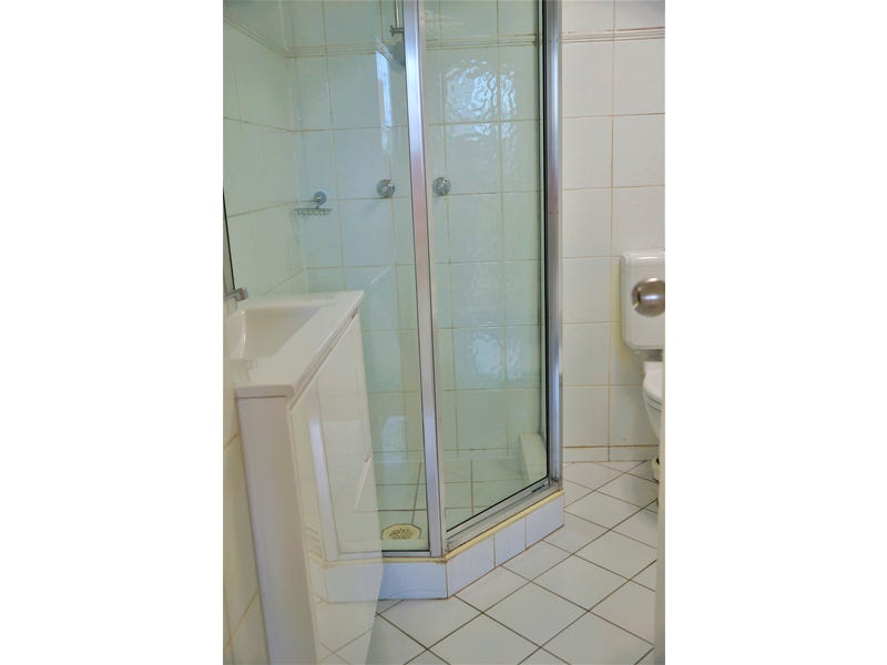 FOR RENT: Newly renovated 2bdr 13