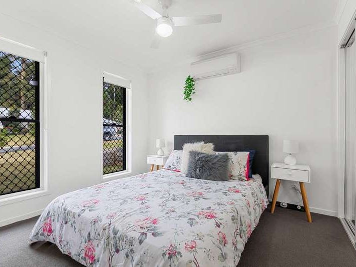 Modern 2 Bd Duplex in 2