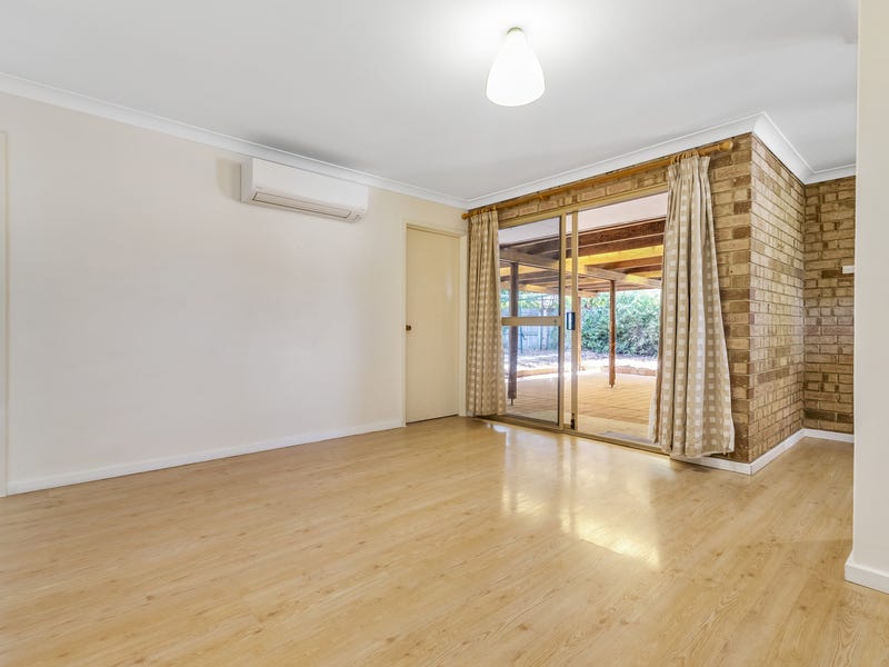 4 bedroom with updated kitchen 20