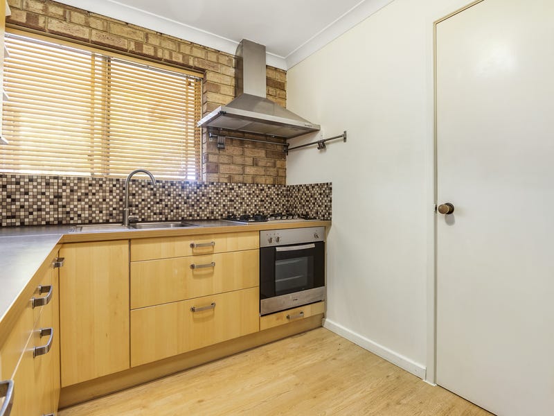 4 bedroom with updated kitchen 22