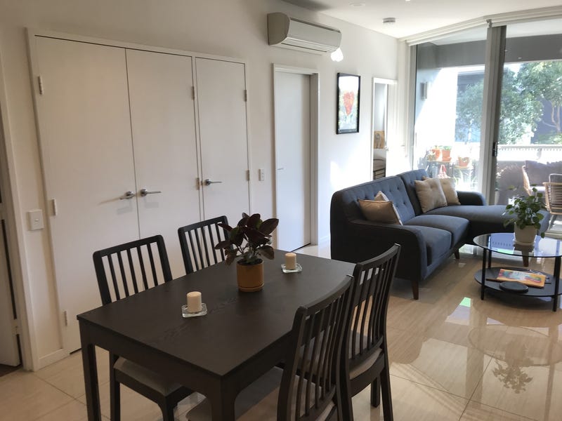 Newly Updated Apartment with Parking 2