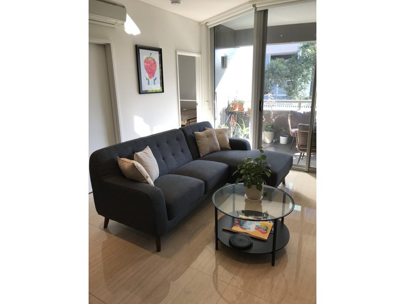 Newly Updated Apartment with Parking 7