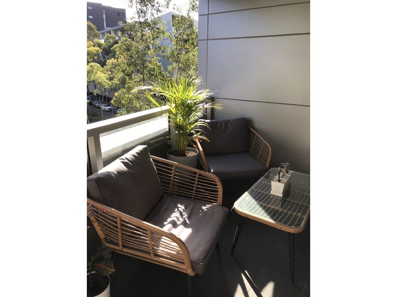 Newly Updated Apartment with Parking 9