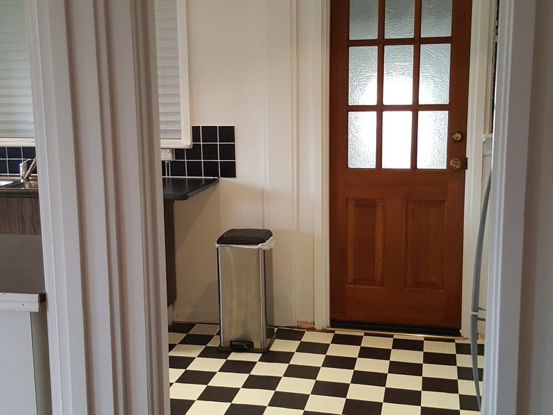 House For Lease 11