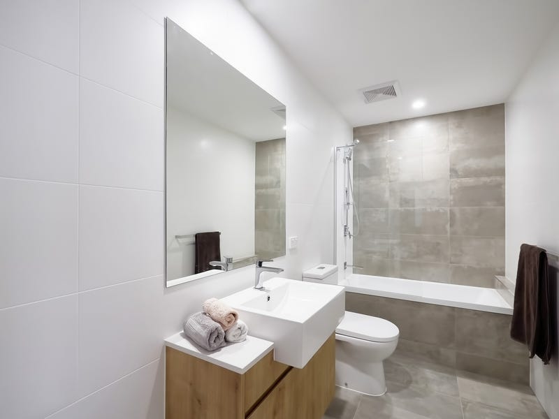 FULL FURNISHED 2 BED 2 3