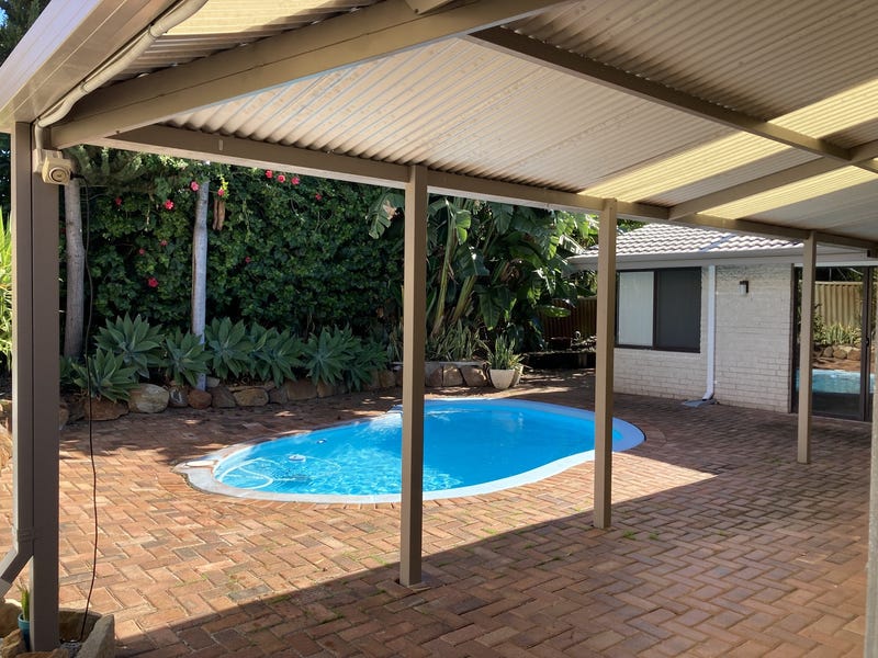 Huge Parkside Family Home with 4
