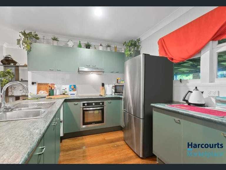 Quiet 3 Bedroom Home with 3
