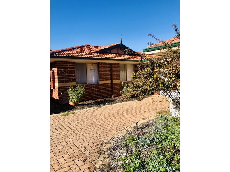 Quiet 3×1 Villa in Dianella 2