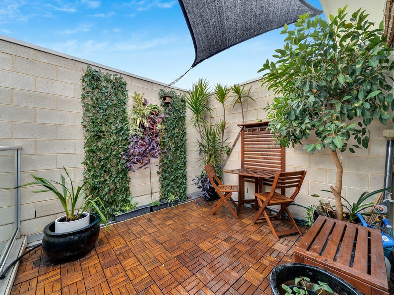 Adelaide CBD Townhouse – Wakefield 4