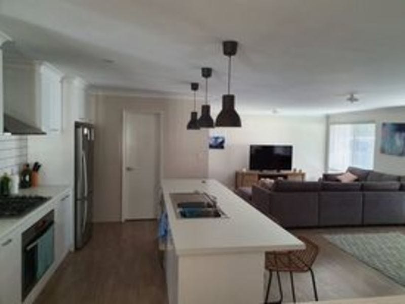 Fabulous home in peaceful location 2